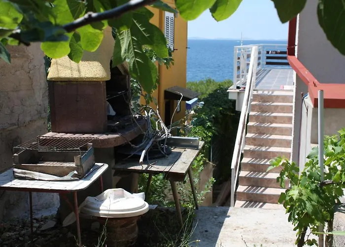 Apartman By The Sea - 5125 *