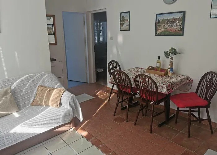 By The Sea - 5125 Murter