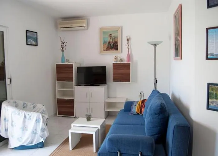 By The Sea - 5125 Murter